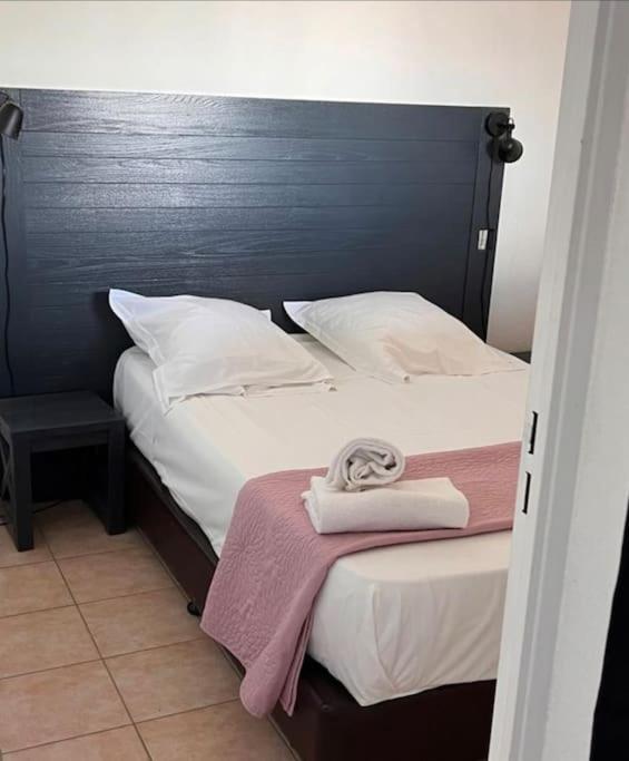 Appartement Centre-Ville D'ユゼ エクステリア 写真