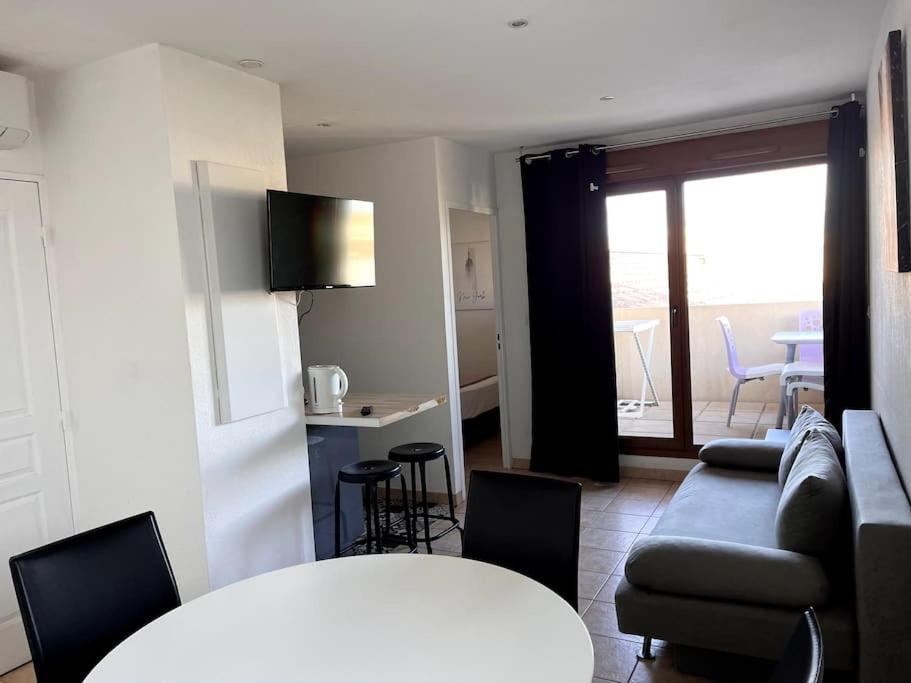 Appartement Centre-Ville D'ユゼ エクステリア 写真